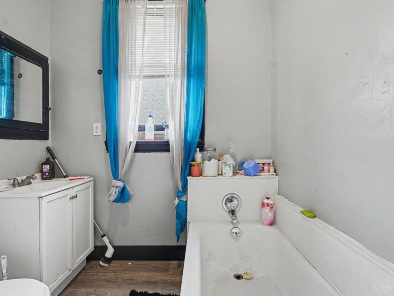 6129 cary Avenue, Cincinnati, OH 45224 Photo 9
