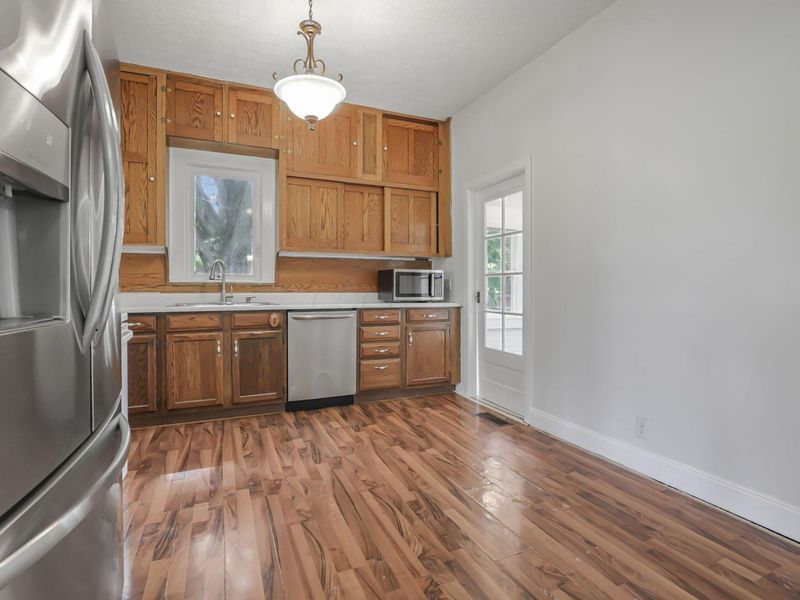 351 N Clayton Street , Centerburg, OH 43011 Photo 12