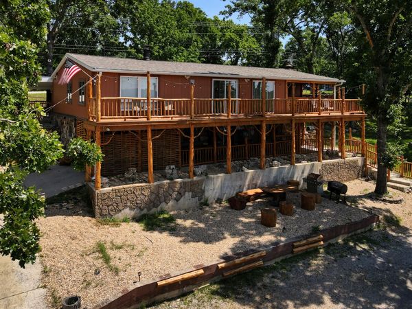 156 Lakeridge Road , Rockaway Beach, MO 65740