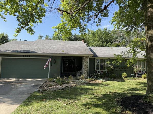 2511 E Broadmoor Street , Springfield, MO 65804