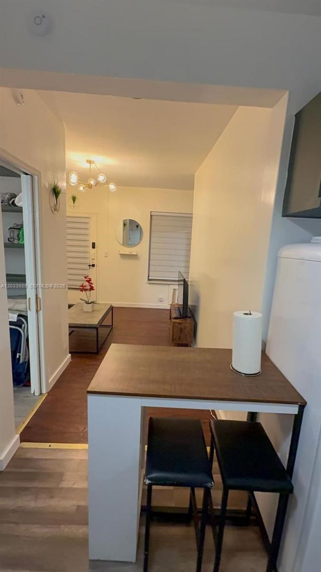 8420 Byron Ave, Unit 6, Miami Beach, FL 33141 Photo