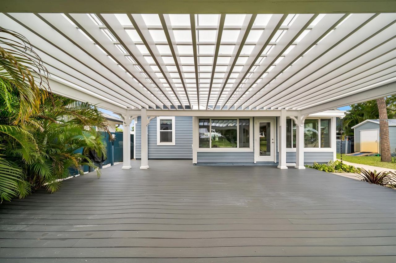 1408 N Lakeside Drive , Lake Worth, FL 33460 Photo