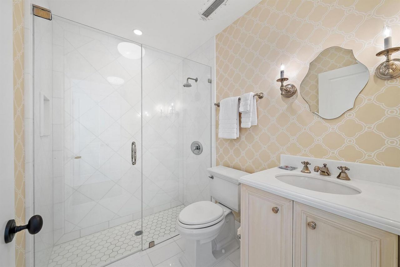 210 Emerald Lane , Palm Beach, FL 33480 Photo