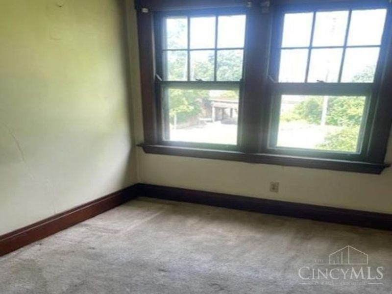 81 E Galbraith Road, Cincinnati, OH 45216 Photo 12