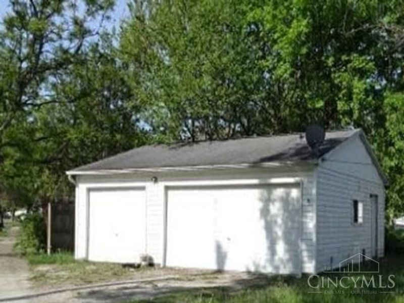 81 E Galbraith Road, Cincinnati, OH 45216 Photo 3