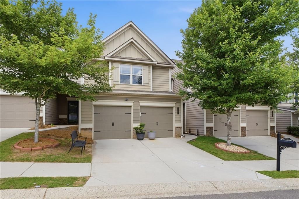 3367 Castleberry Village Circle, Cumming, GA 30040 Main Photo