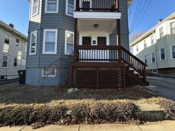 17 Oakland, Unit 17, Watertown, MA 02472