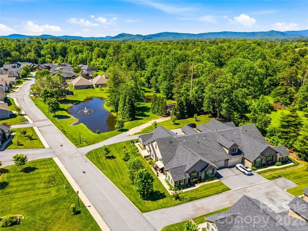 426 Summerfield Place , Flat Rock, NC 28731