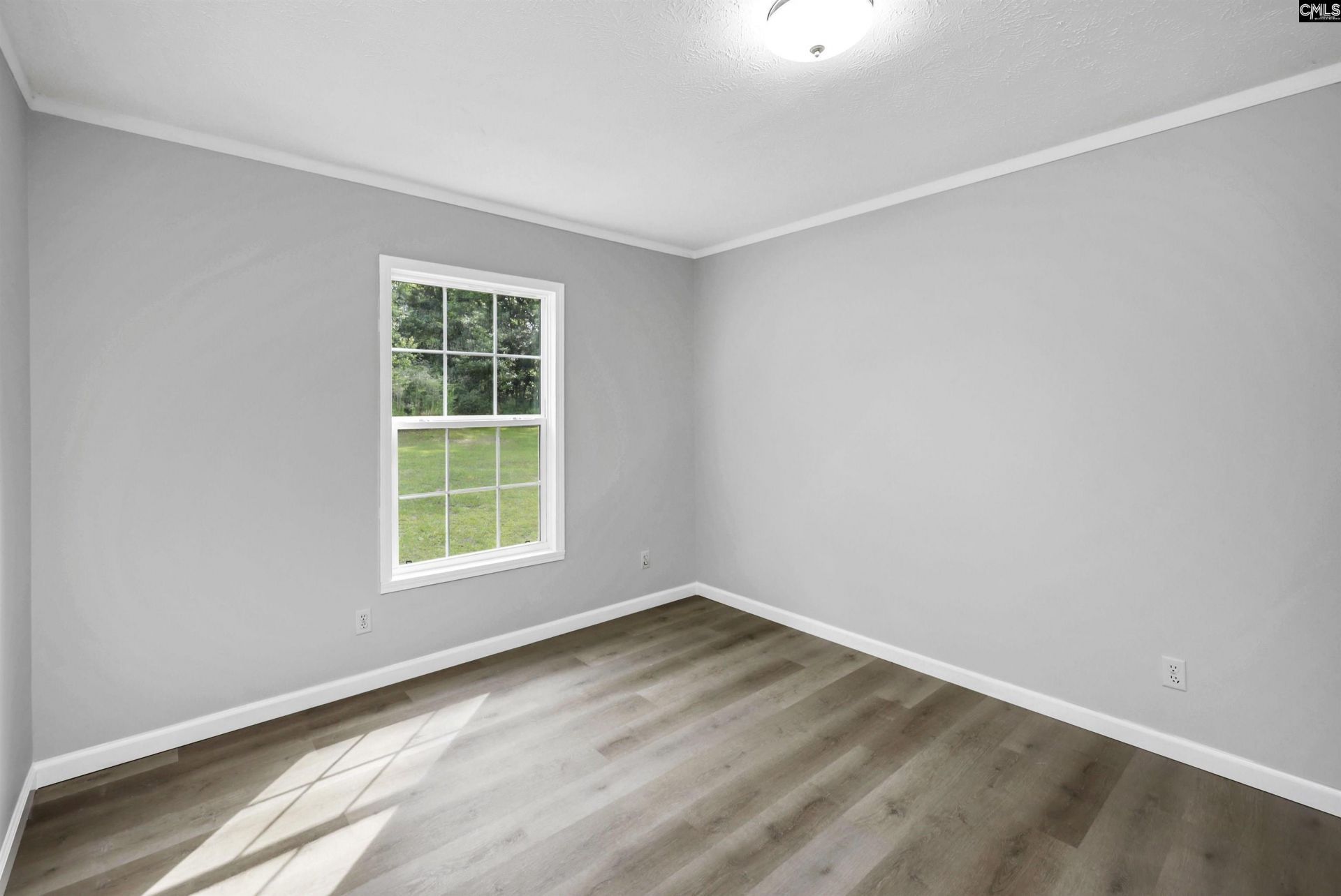 455 W 8th Street  Photo 20