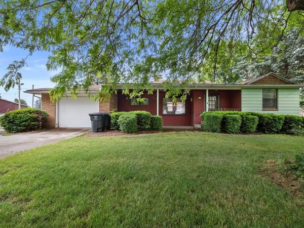105 W Northwater STREET, Silver Lake, WI 53170