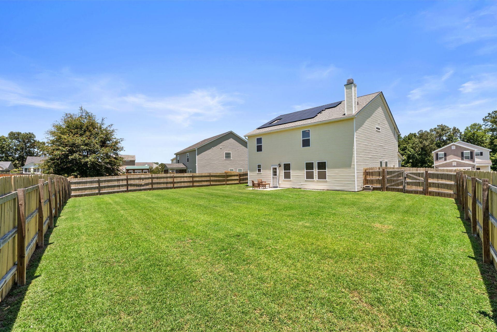 303 Clayburne Drive Photo 26