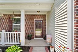 303 Clayburne Drive photo 4