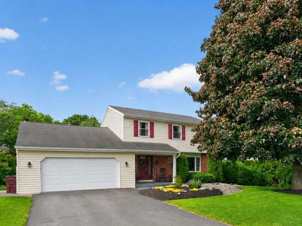 19 Debbie Marie Court, Schenectady, NY 12309