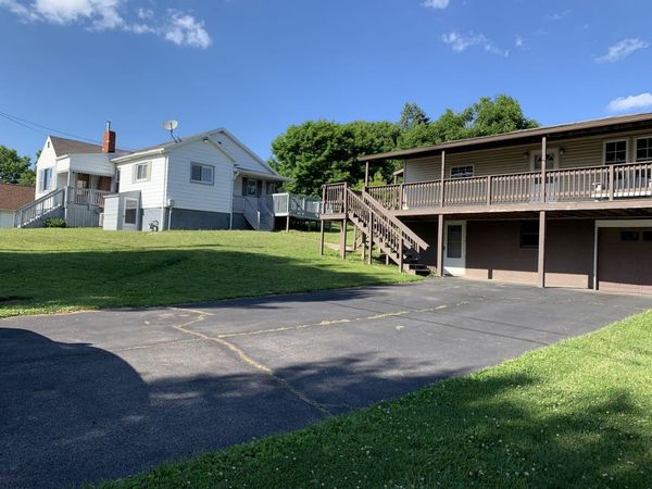 23 Circle Drive, Burgettstown, PA 15021
