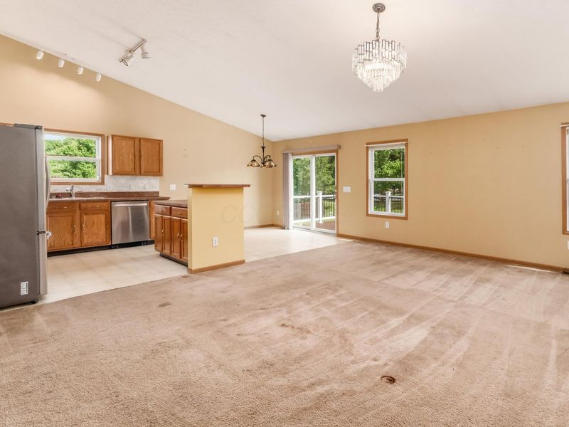 8580 Old Field Birch Drive, Blacklick, OH 43004 Photo 10