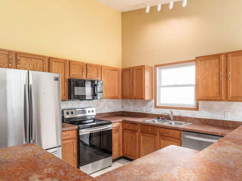 8580 Old Field Birch Drive, Blacklick, OH 43004 Photo 13