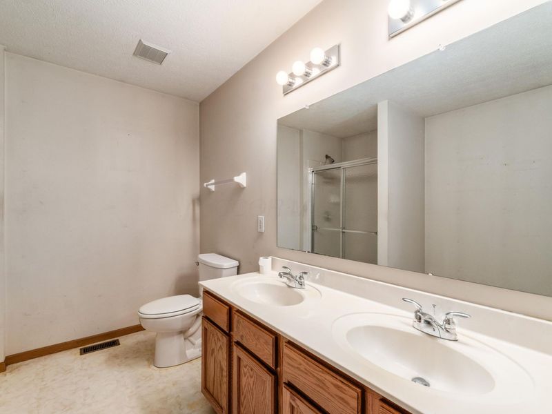 8580 Old Field Birch Drive, Blacklick, OH 43004 Photo 24