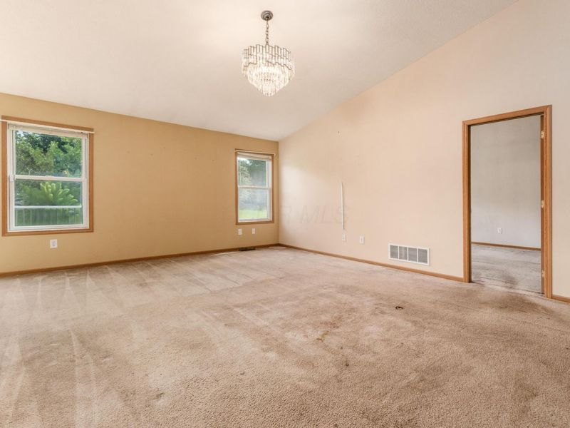 8580 Old Field Birch Drive, Blacklick, OH 43004 Photo 7
