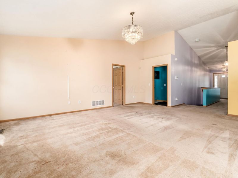 8580 Old Field Birch Drive, Blacklick, OH 43004 Photo 8