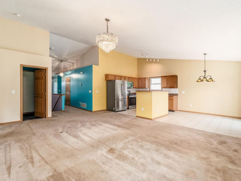 8580 Old Field Birch Drive, Blacklick, OH 43004 Photo 9