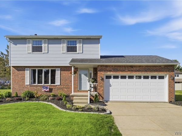 14 Quail Hollow , Lancaster, NY 14086