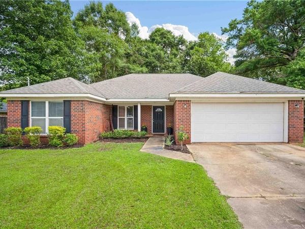 10534 Taylor Woods Loop, Wilmer, AL 36587