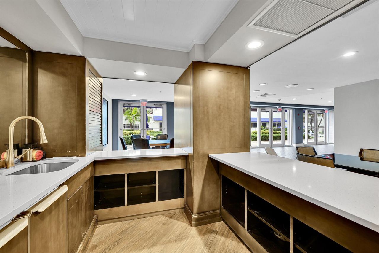6051 N Ocean Drive , Unit 1003, Hollywood, FL 33019 Photo