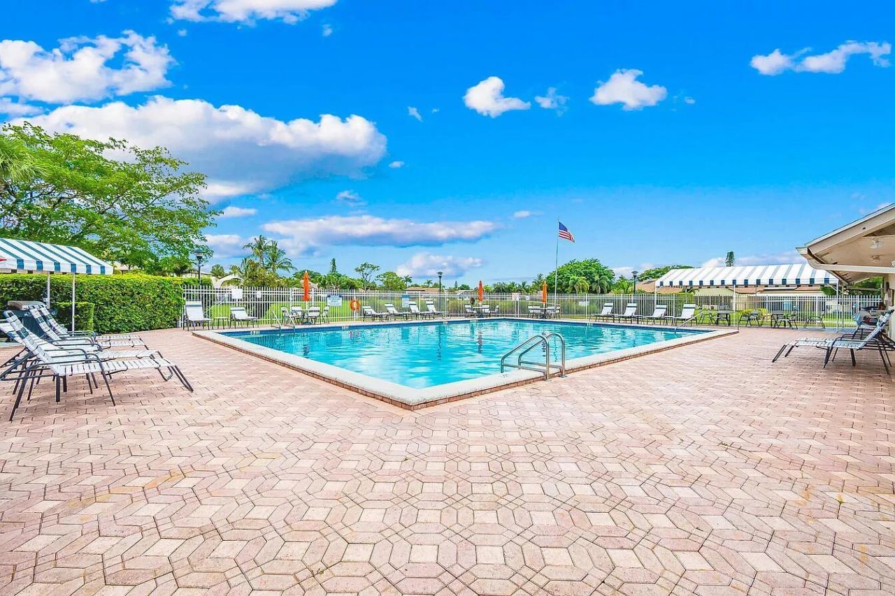 378 SW 28th Avenue , Delray Beach, FL 33445 Photo