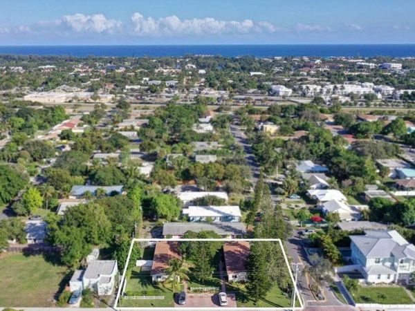 1201 NE 2nd Avenue , Delray Beach, FL 33444