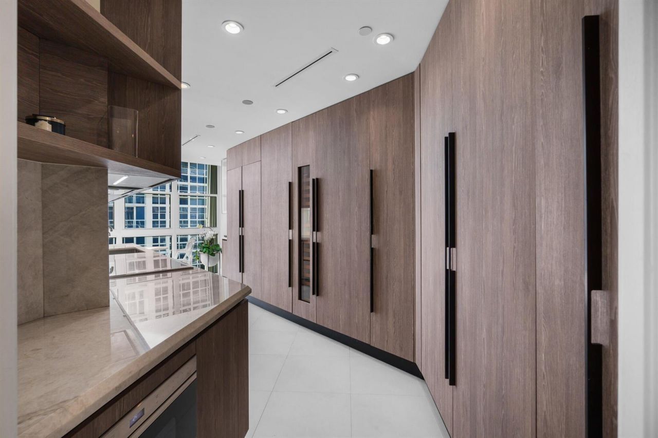 6051 N Ocean Drive , Unit 1101, Hollywood, FL 33019 Photo