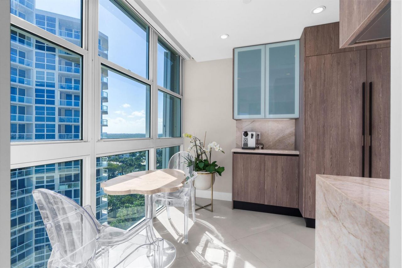 6051 N Ocean Drive , Unit 1101, Hollywood, FL 33019 Photo