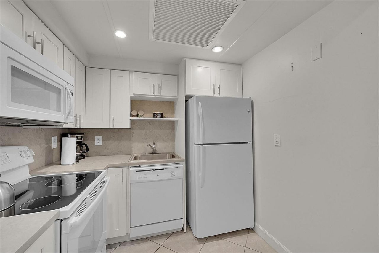602 NE 27th Street , Unit #1-2, Fort Lauderdale, FL 33334 Photo