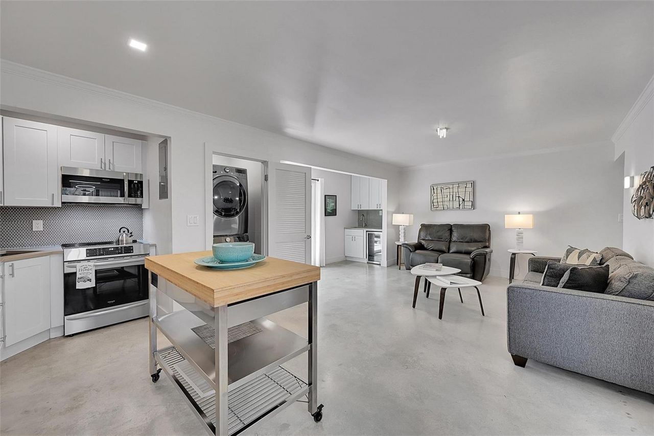 602 NE 27th Street , Unit #1-2, Fort Lauderdale, FL 33334 Photo