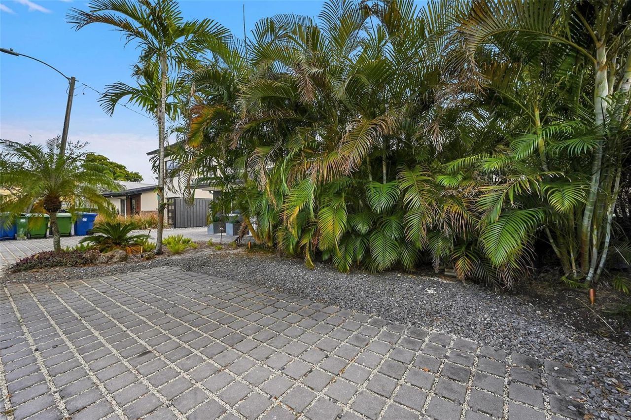 602 NE 27th Street , Unit #1-2, Fort Lauderdale, FL 33334 Photo