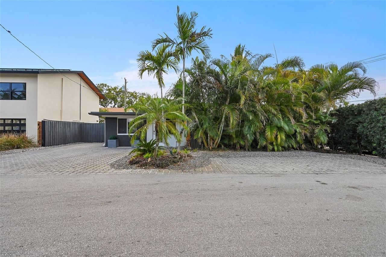 602 NE 27th Street , Unit #1-2, Fort Lauderdale, FL 33334 Photo
