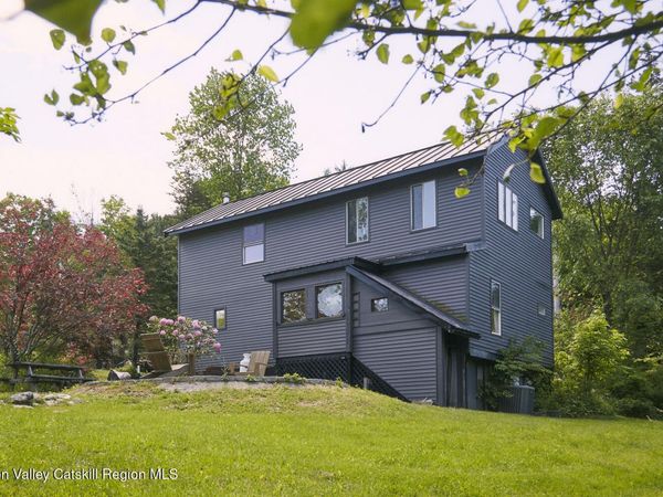 153 Near Road, Red Hook, NY 12571