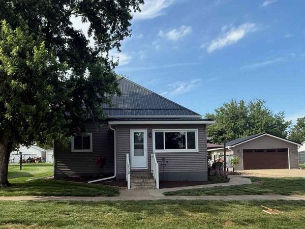 710 W Skillman Street, Sigourney, IA 52591