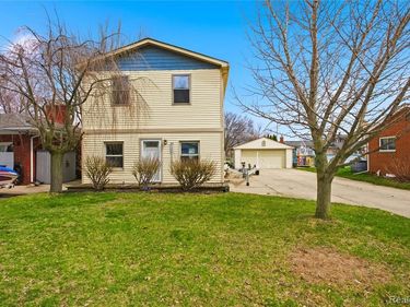 37886 Sunnybrook Street , Harrison Twp, MI 48045