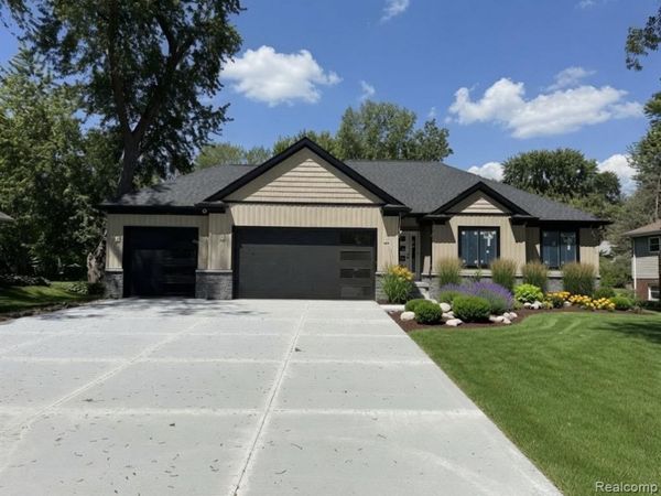 39125 Chartier Street , Harrison Twp, MI 48045