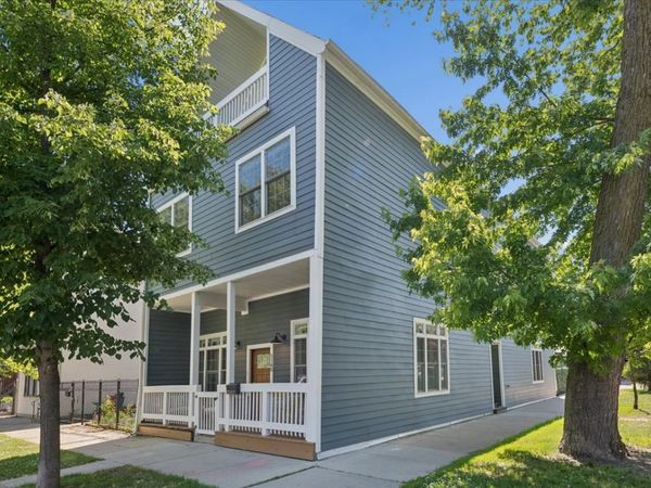 3140 N Richmond Street , Unit 1, Chicago, IL 60618