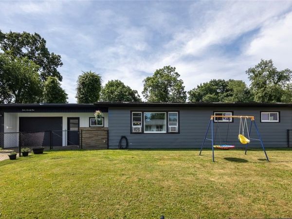 1279 Stewart Lane , Coshocton, OH 43812