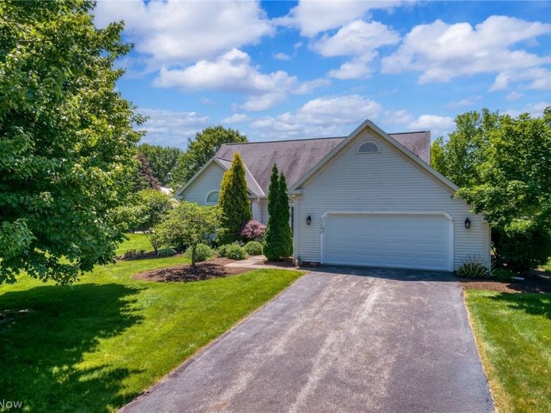 2080 Fairway Circle , Hudson, OH 44236 Photo 3
