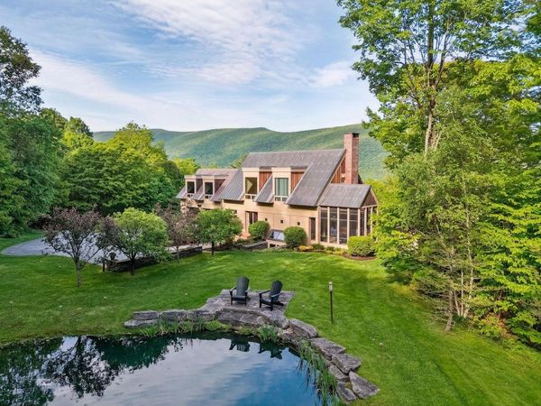 655 Squirrel Hollow Road, Dorset, VT 05253