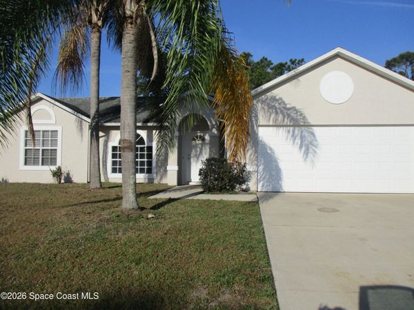 474 Tuloma Avenue SW , Palm Bay, FL 32908