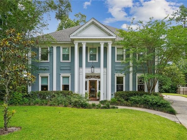304 VINE Court , Mandeville, LA 70448
