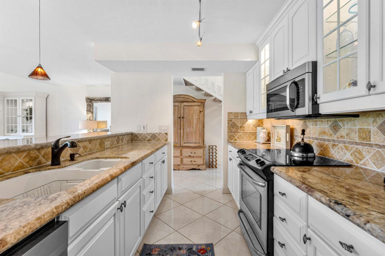 301 Old Meadow Way , Palm Beach Gardens, FL 33418 Photo