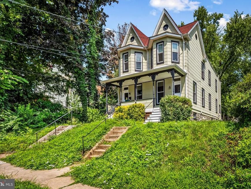 304 W Cold Spring Lane, Baltimore, MD 21210 Main Photo