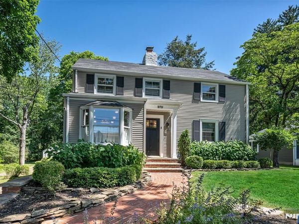 979 Salem Lane, RIDGEWOOD, NJ 07450