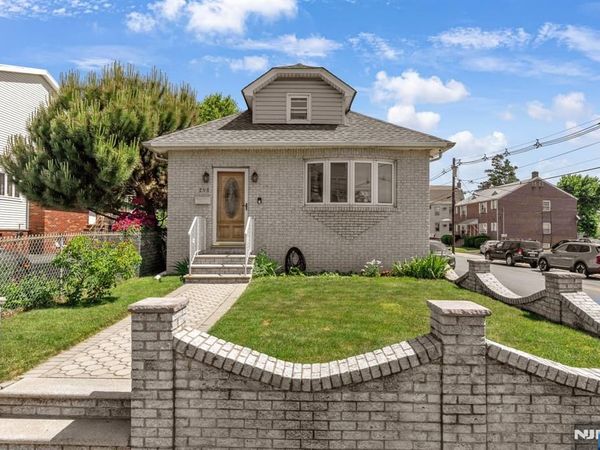 298 Belleville Turnpike, NORTH ARLINGTON, NJ 07031