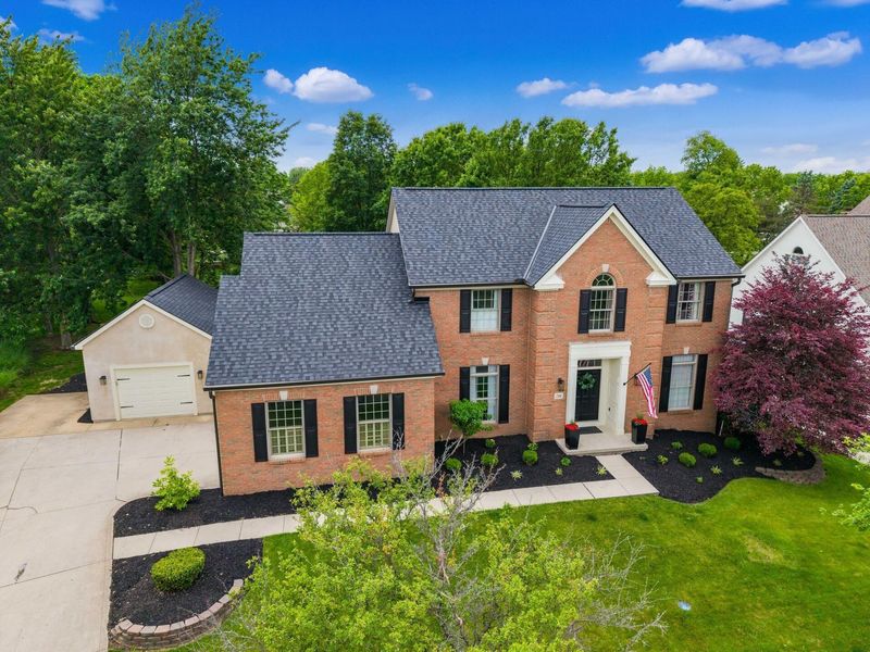 261 Cavenaugh Court, Powell, OH 43065 Photo 3